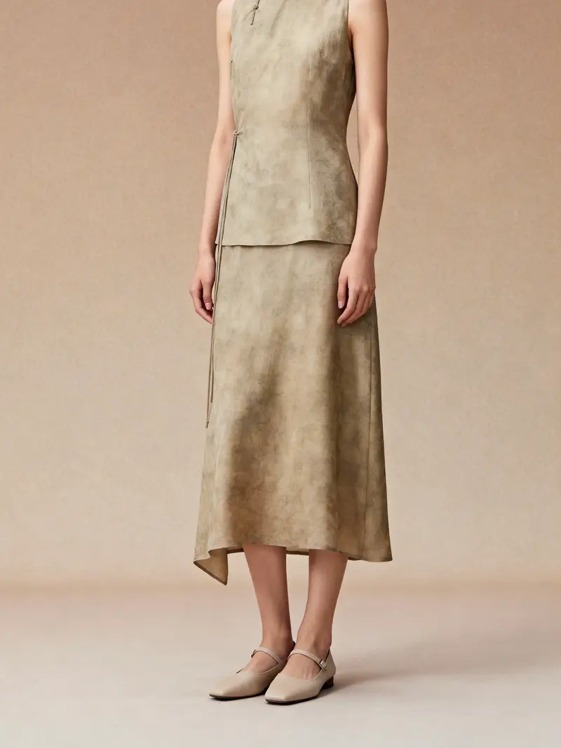 AI-generated Chinese fashion editorial with modern qipao silhouette